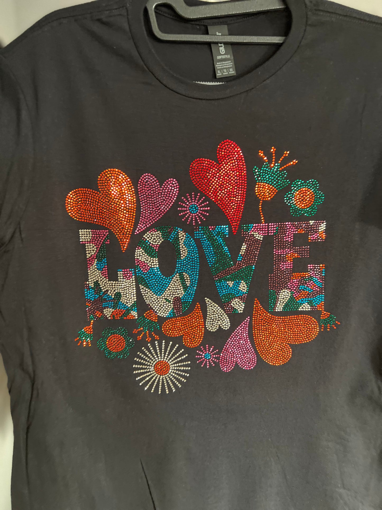 Love Design Retro Vibrant Rhinestone T-Shirt Retro Chic Meets Dazzling Elegance!