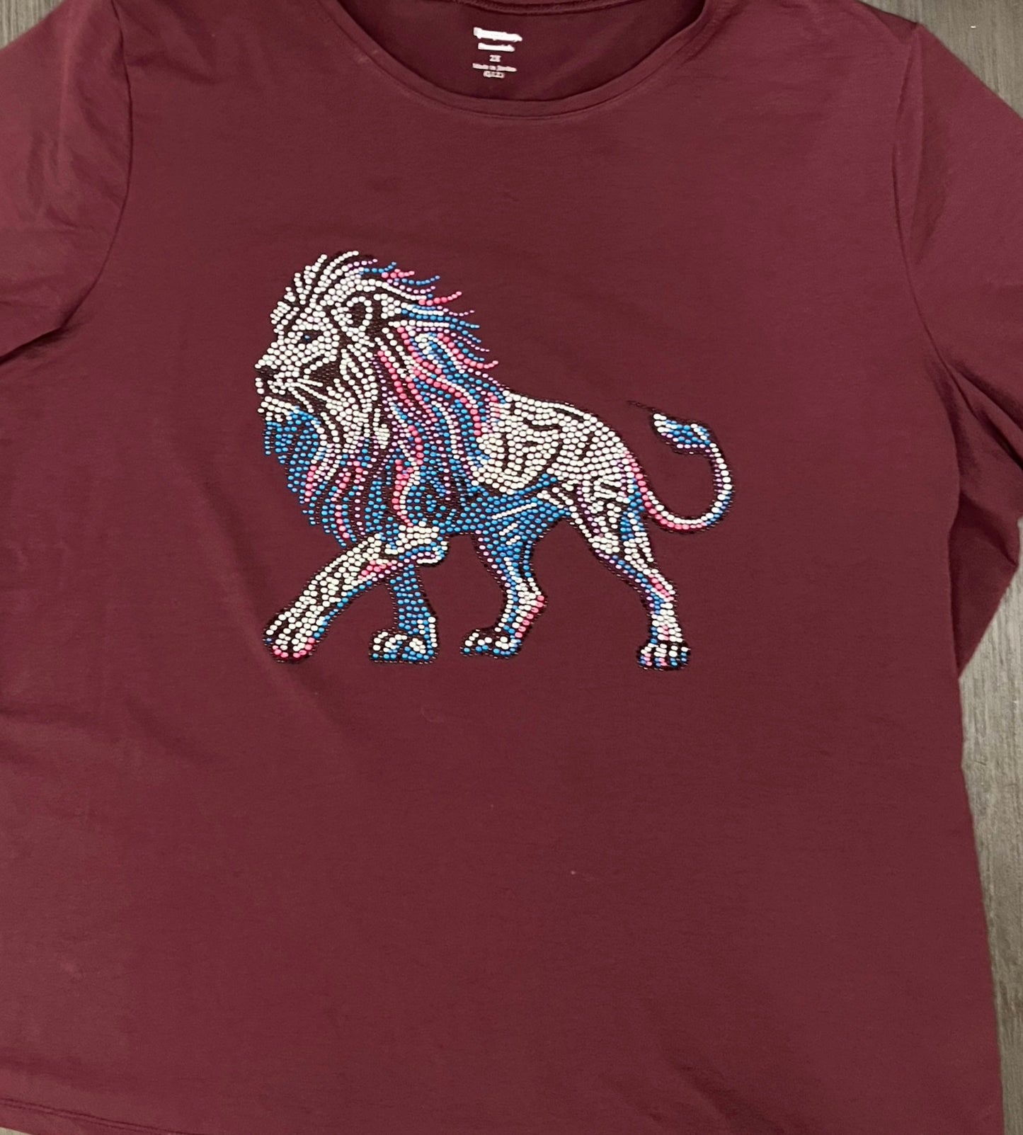 Unleash the Power of the King—Lion Vibrant Rhinestone T-Shirt